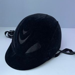 Equestrian helmet